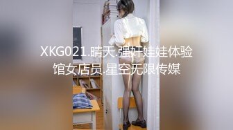 粉嫩嫩的少女，露脸颜值很高还有点小才艺，艳舞诱惑无毛白虎逼，道具抽插高潮冒白浆，淫水多多浪叫呻吟不止